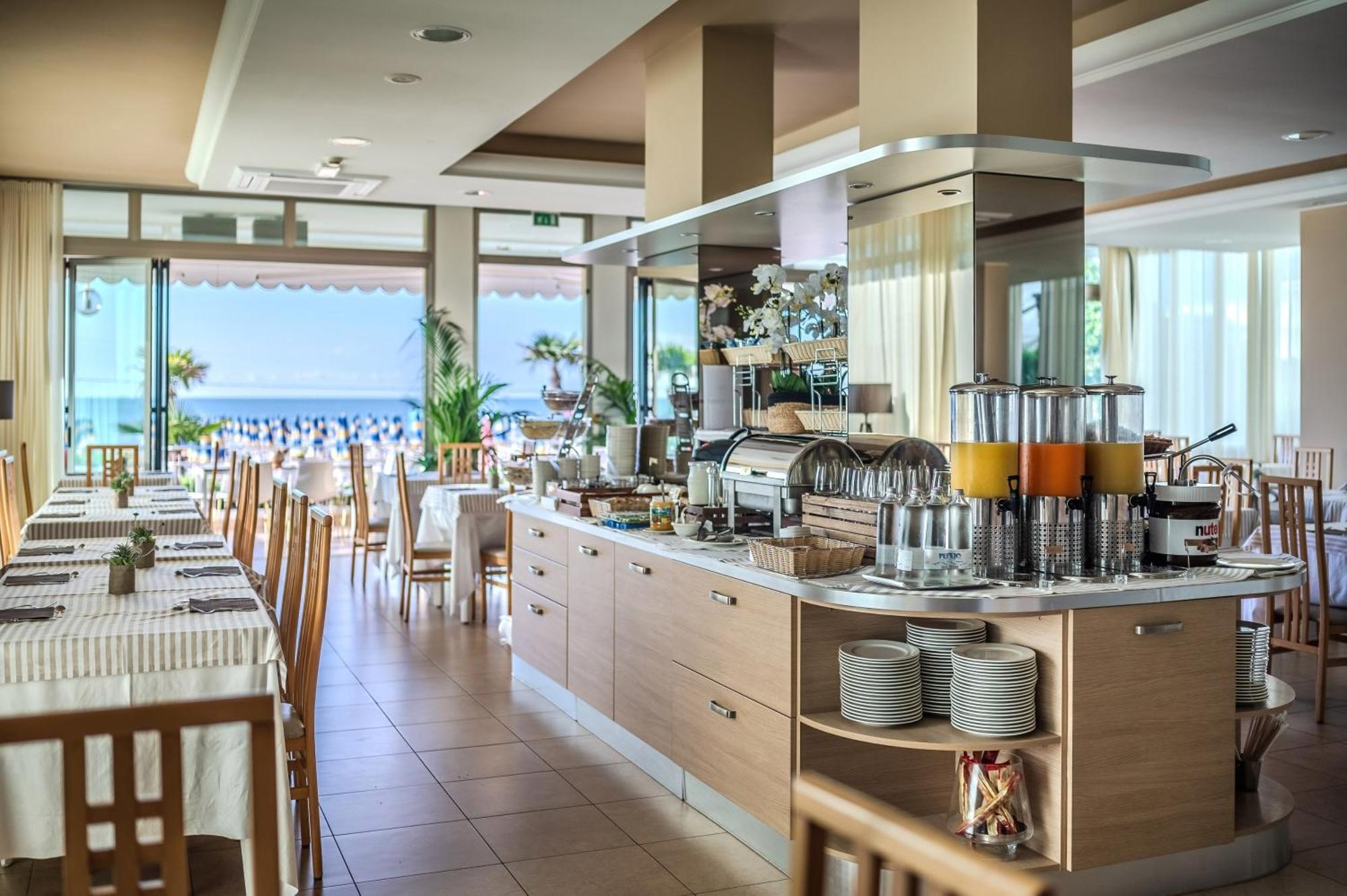 Hotel Orizzonte Lido di Jesolo Exterior photo