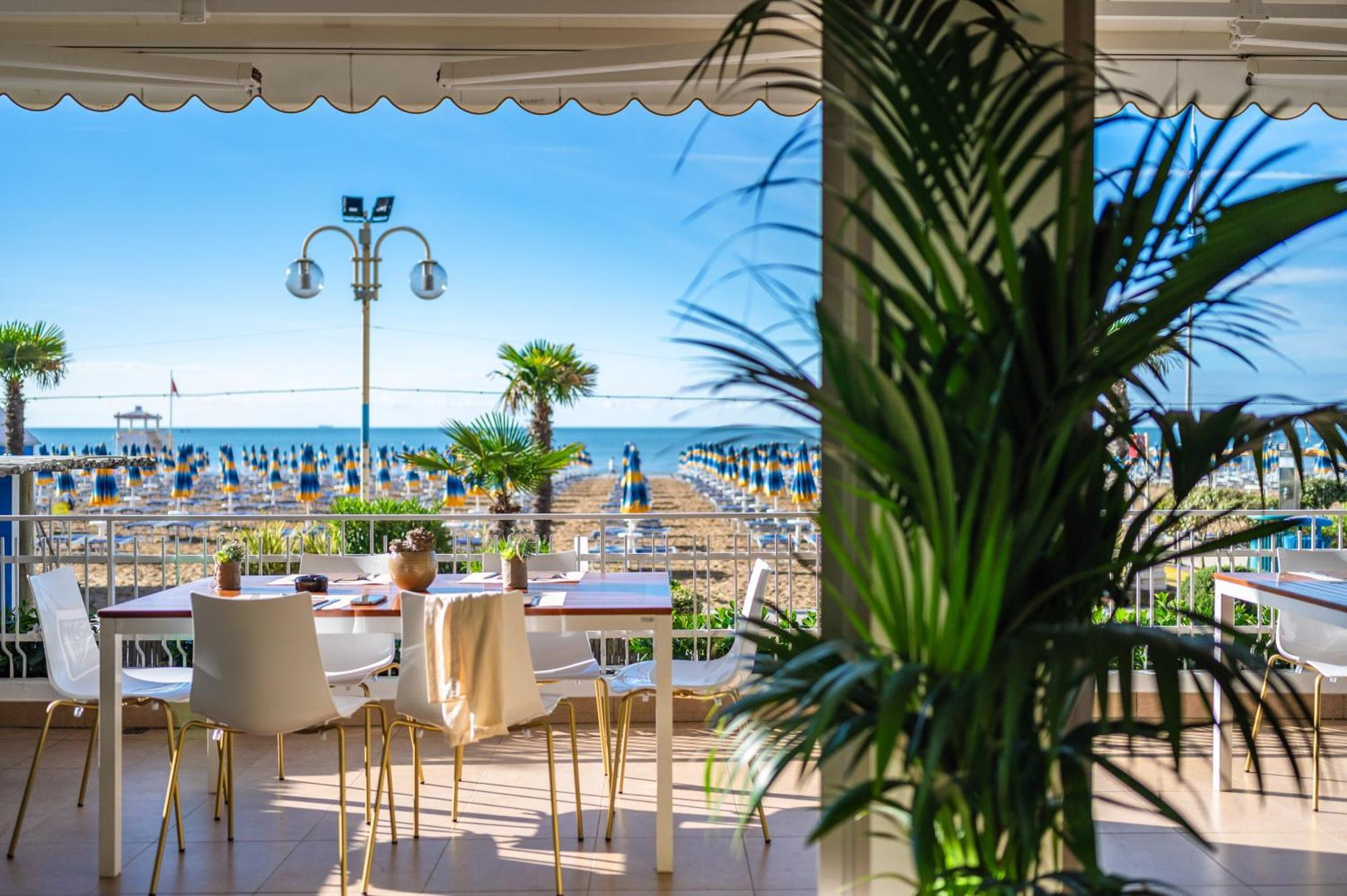 Hotel Orizzonte Lido di Jesolo Exterior photo